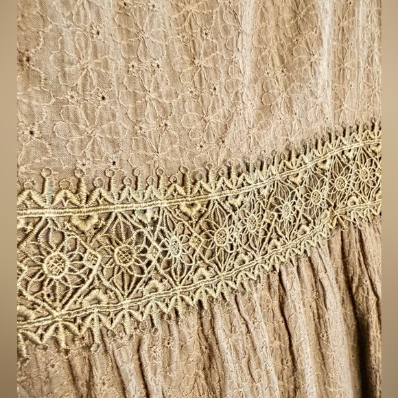Bohme Tiered Embroidered Midi Dress Size Small - Picture 4 of 8